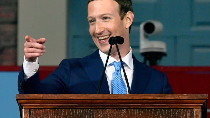 Faille sur Facebook: le numéro de Mark Zuckerberg associé à un compte Signal