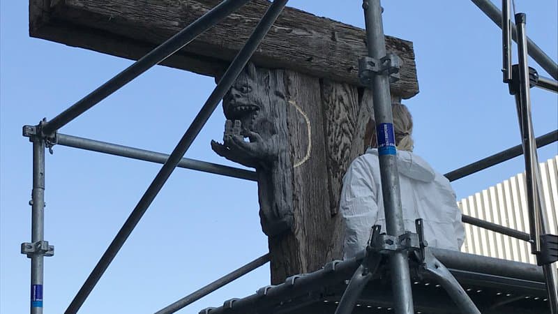 Notre-Dame:  dans les coulisses des décors du film de Jean-Jacques Annaud