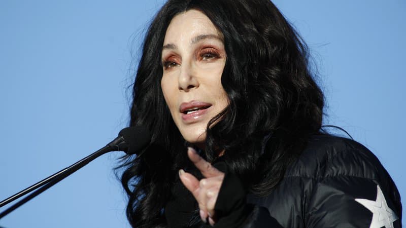 Cher prépare un biopic sur sa vie avec les producteurs de “Mamma Mia”