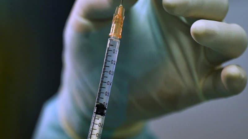 La France vaccine encore trop peu les week-ends et jours fériés, selon Doctolib