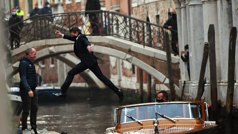 Sur-les-canaux-de-Venise-Tom-Cruise-masque-pour-Mission-impossible-7-414437