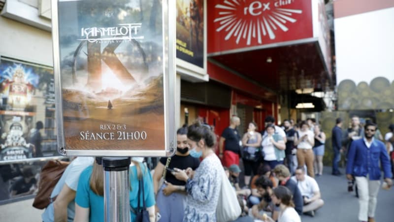 Pass sanitaire: des salles de cinéma ou de spectacle se limitent à 49 spectateurs pour le contourner