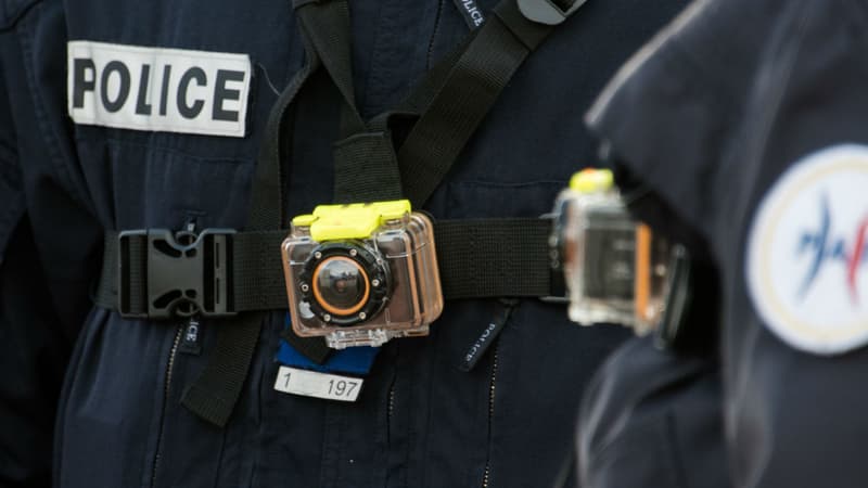 Caméras-piétons: face à du matériel défaillant, des policiers ont utilisé des caméras personnelles