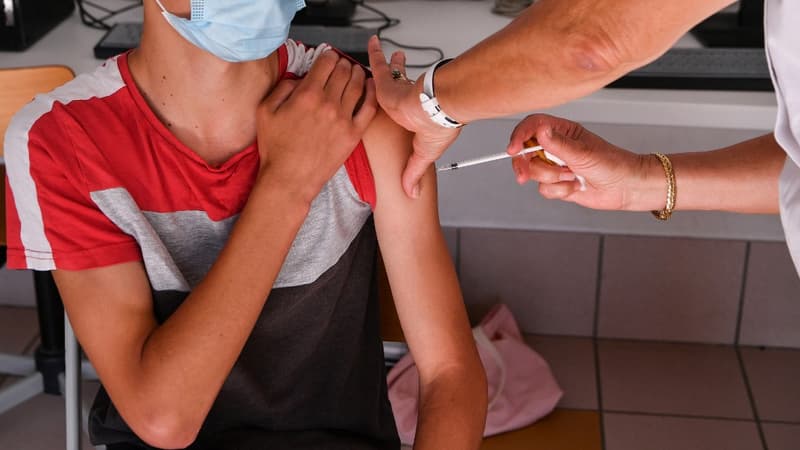 Vaccination: une infirmière harcelée et menacée sur les réseaux sociaux