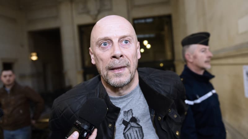 Après Spotify, Deezer supprime “à titre conservatoire” les podcasts d’Alain Soral