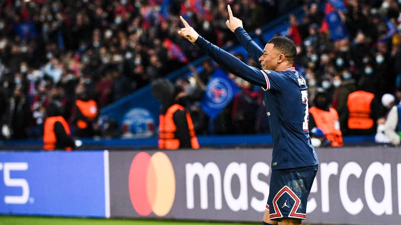 Kylian-Mbappe-roi-du-Parc-des-Princes-lors-de-PSG-Real-8e-de-finale-aller-de-la-Ligue-des-champions-le-15-fevrier-2022-1237150