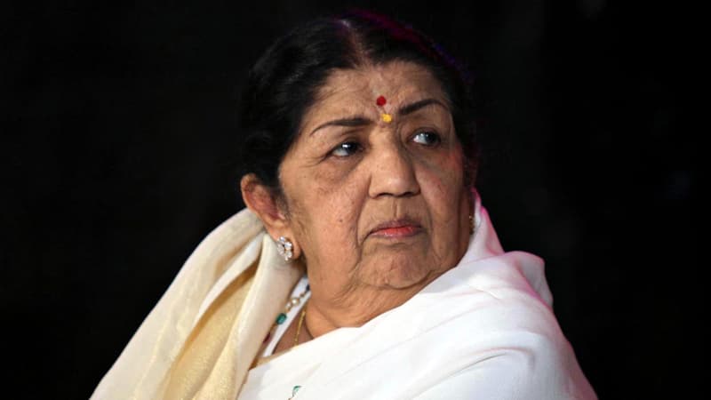 Lata-Mangeshkar-1230161