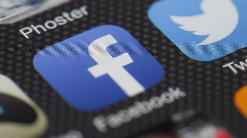 Guerre en Ukraine: Facebook bloqué en Russie par le régulateur