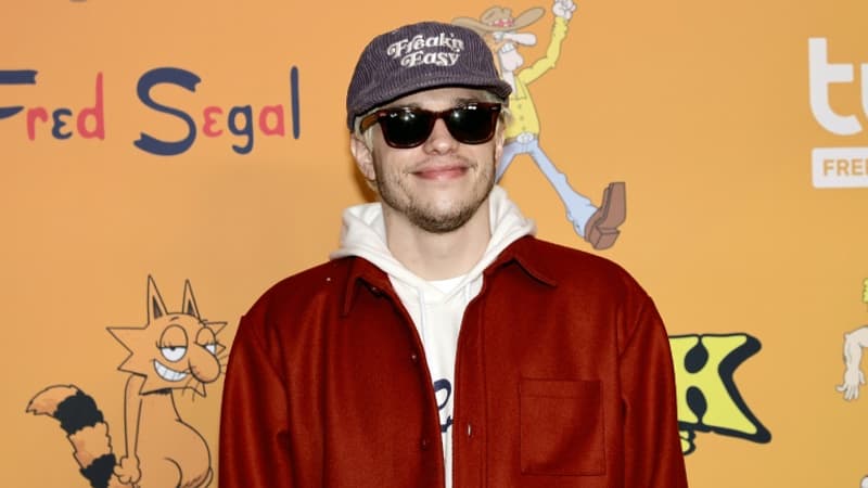 Le-comedien-et-humoriste-Pete-Davidson-photographie-lors-d-un-festival-a-Los-Angeles-le-6-decembre-2021-1220558