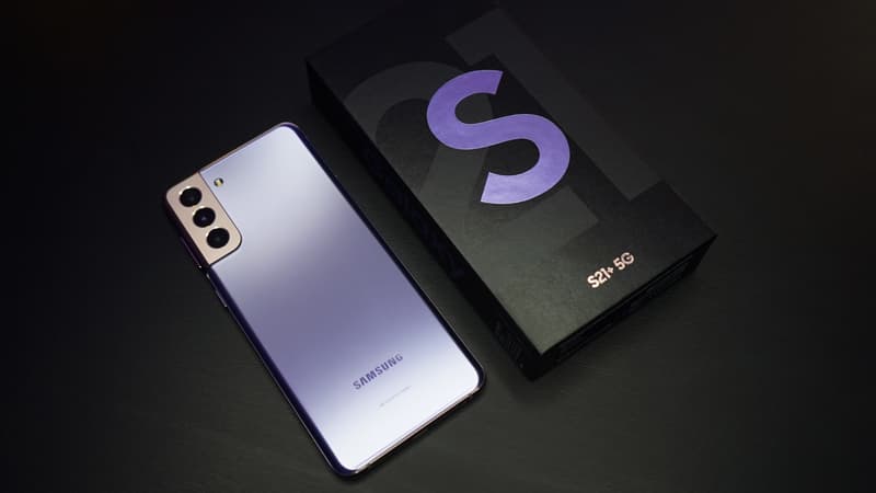 Galaxy S21 : la pépite Samsung est presque à moitié prix, découvrez où