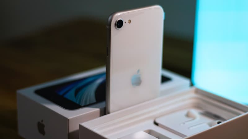 L’iPhone SE 2022 voit son prix chuter comme jamais sur un site que tout le monde connaît