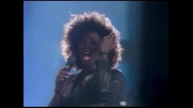 “I Wanna Dance with Somebody”: la vie de Whitney Houston sur grand écran