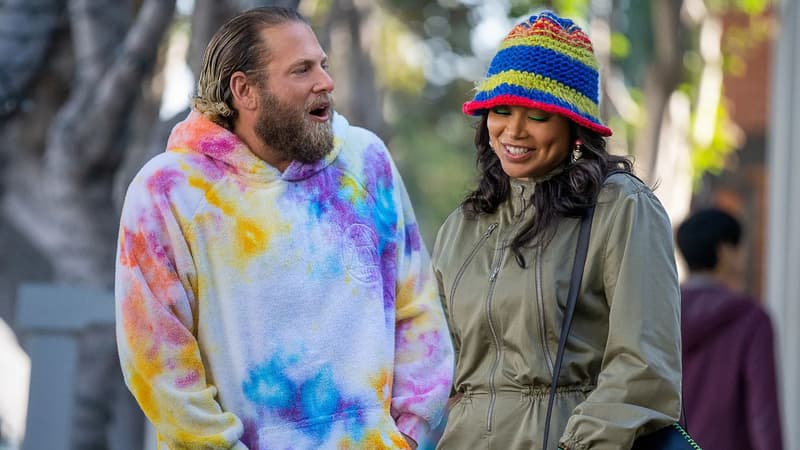 Un baiser de Jonah Hill et Lauren London dans le film Netflix “You People”, réalisé grâce aux effets spéciaux