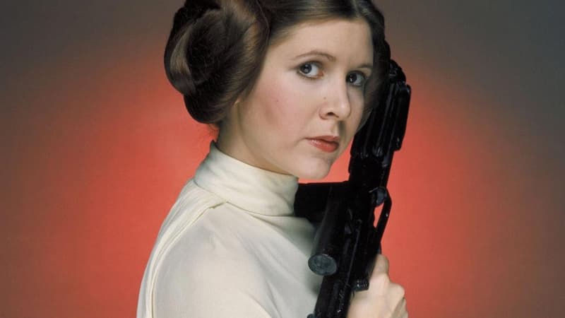 Carrie Fisher distinguée par une étoile sur le Hollywood Walk of Fame pour le “Star Wars Day”