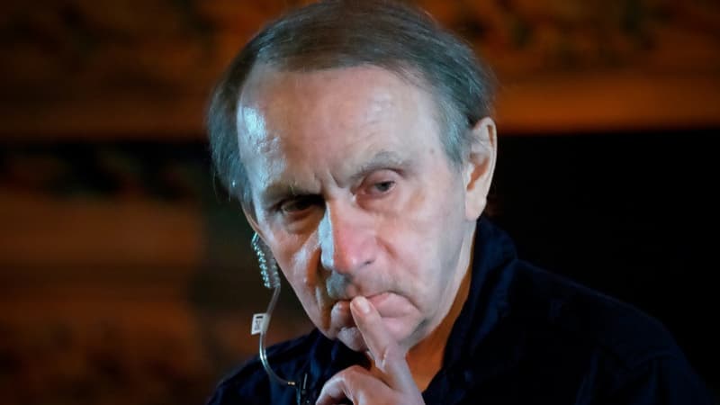 Michel-Houellebecq-au-festival-de-Bourges-le-20-avril-2022-1398066