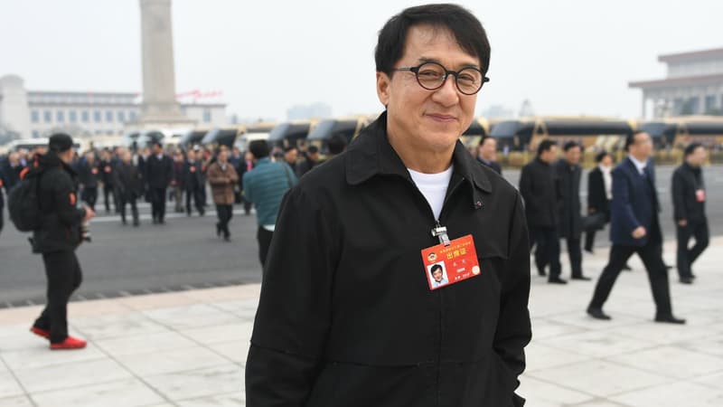 Un spot publicitaire viral avec Jackie Chan fait ressurgir des accusations d’homophobie à son encontre