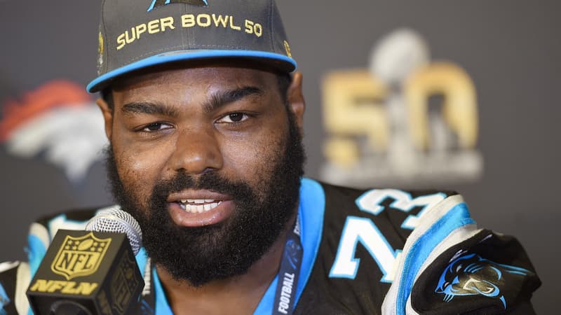 Michael Oher, star de “The Blind Side”, accuse sa famille adoptive de lui avoir volé plusieurs millions de dollars