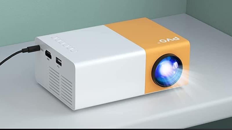 Ce mini projecteur à moins de 70 euros est parfait pour cet hiver !