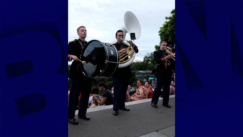 On a suivi la Garde républicaine dans son concert improvisé à Montmartre