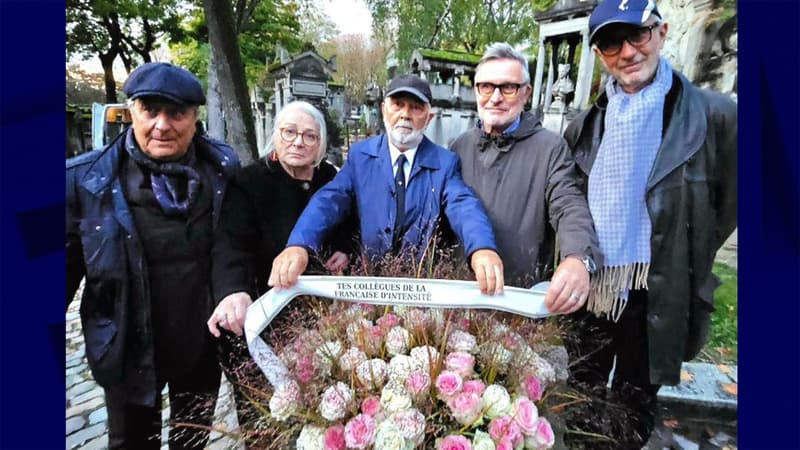 Christian-Clavier-Josiane-Balasko-Gerard-Jugnot-Bruno-Moynot-et-Thierry-Lhermitte-rendant-hommage-a-Michel-Blanc-le-11-octobre-au-cimetiere-du-Pere-Lachaise-a-Paris-1954856