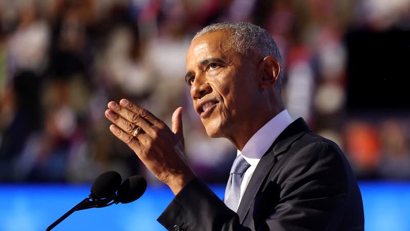 L-ancien-president-americain-Barack-Obama-s-exprime-lors-de-la-deuxieme-journee-de-la-Convention-nationale-democrate-DNC-au-United-Center-de-Chicago-dans-l-Illinois-le-20-aout-2024-1954122