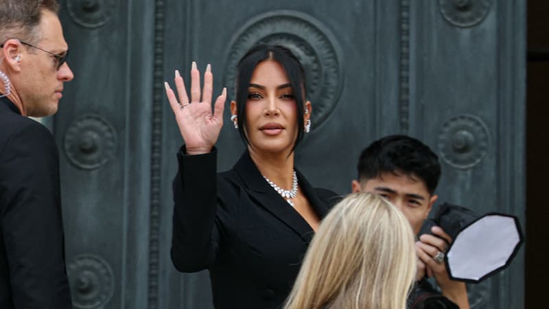 La-celebrite-americaine-Kim-Kardashian-au-proces-de-son-braquage-2080665