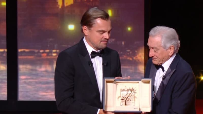Leonardo-DiCaprio-remettant-sa-Palme-d-or-d-honneur-a-Robert-De-Niro-lors-de-la-ceremonie-d-ouverture-du-Festival-de-Cannes-2025-2080838