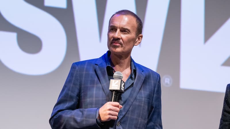 Julian-McMahon-2107459