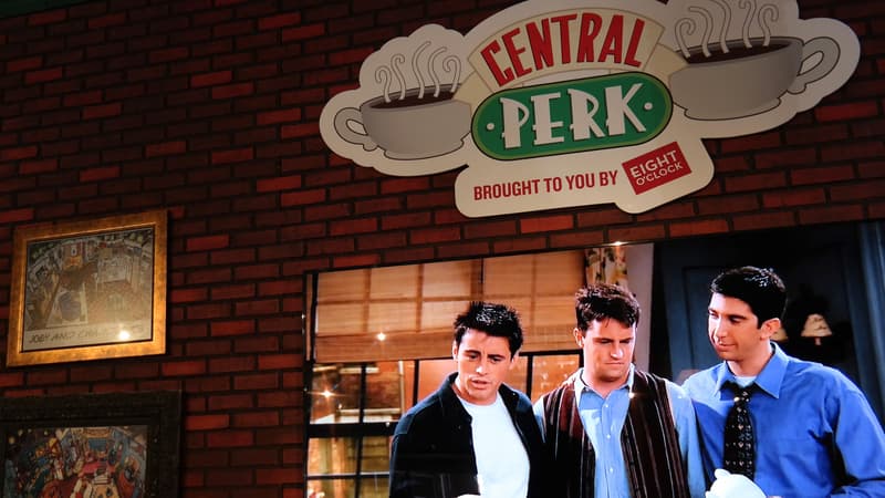 Friends-Central-Perk-2139131