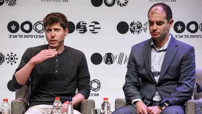 Sam-Altman-et-Ilya-Sutskever-2177352