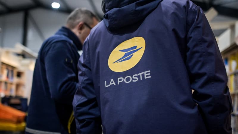 En-Bretagne-La-Poste-recrute-pres-de-300-saisonniers-pour-trier-et-livrer-des-colis-de-Noel-2153916
