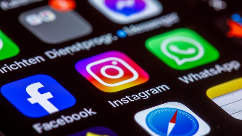 Un label comparable à celui sur les paquets de cigarettes: dans l’État de New York, les réseaux sociaux doivent désormais indiquer les risques “d’addiction” et ceux sur la santé mentale