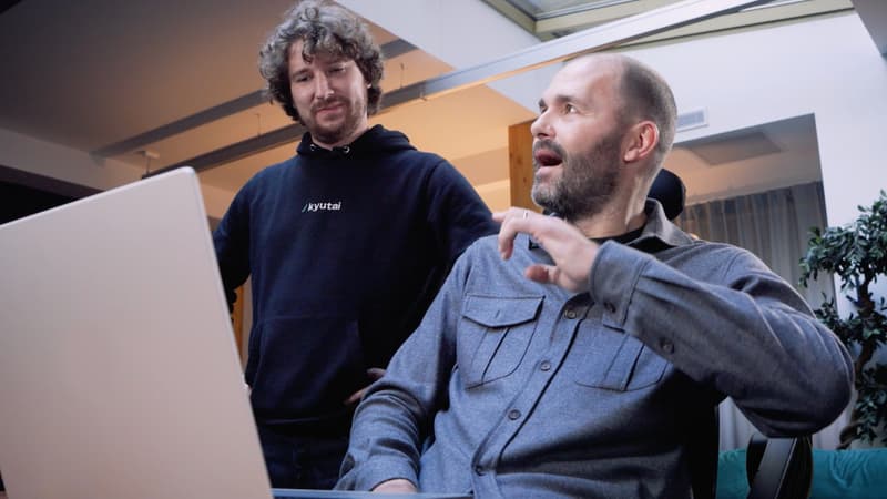 Kyutai, l'”OpenAI à la française” co-fondée par Xavier Niel, lance une IA pour redonner la parole aux personnes atteintes de la maladie de Charcot