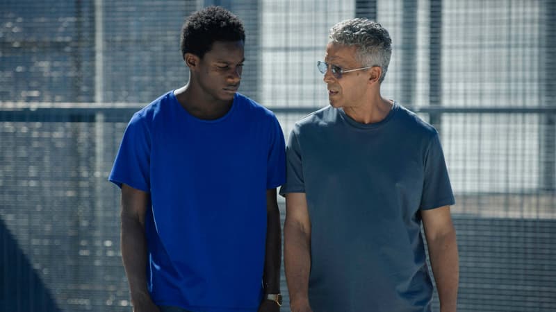 Sami-Bouajila-et-Mamadou-Sidibe-dans-la-serie-Un-prophete-2233140