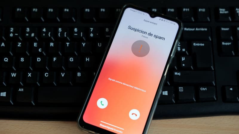 Un-demarchage-telephonique-image-d-illustration-2238695