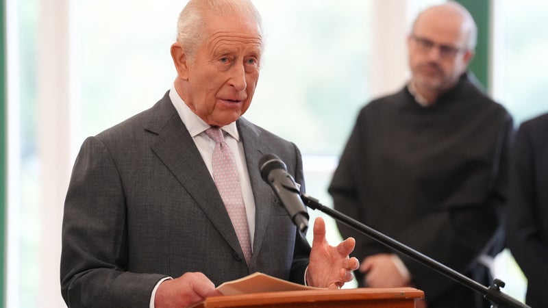 Charles-III-2349851