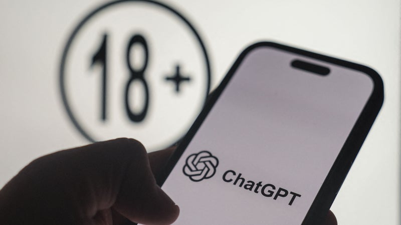 “ChatGPT pour les adolescsents”: malgré les garde-fous, l’expérience conçue pour protéger les mineurs représente un “risque inacceptable” pour eux, dénonce une association